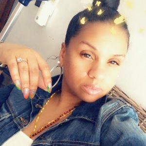 Meet your Posher, Shawnra